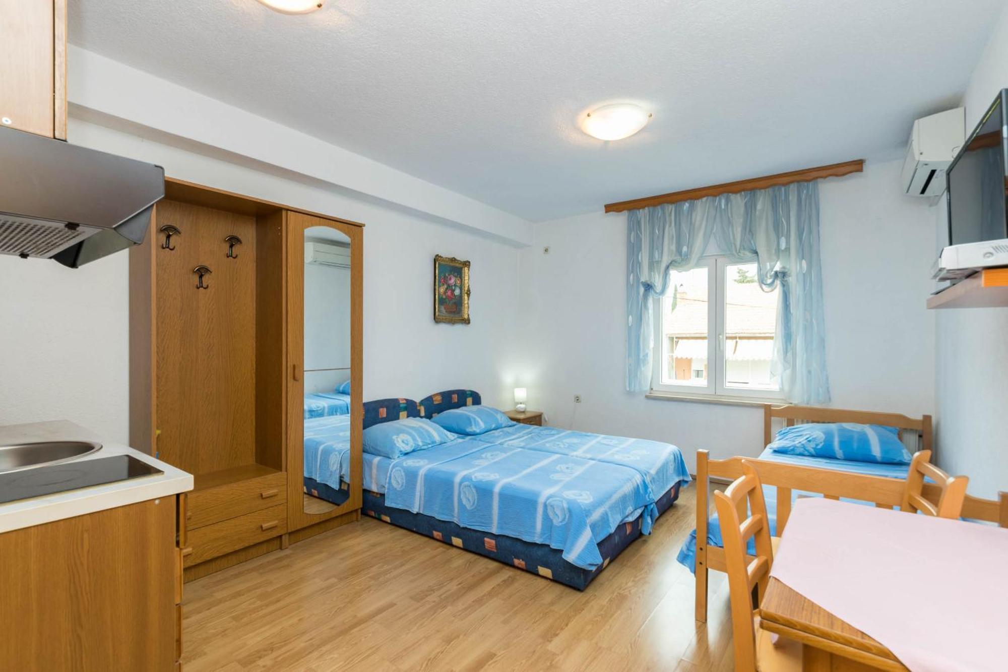 Apartments Cipetic คาชเตลา ภายนอก รูปภาพ