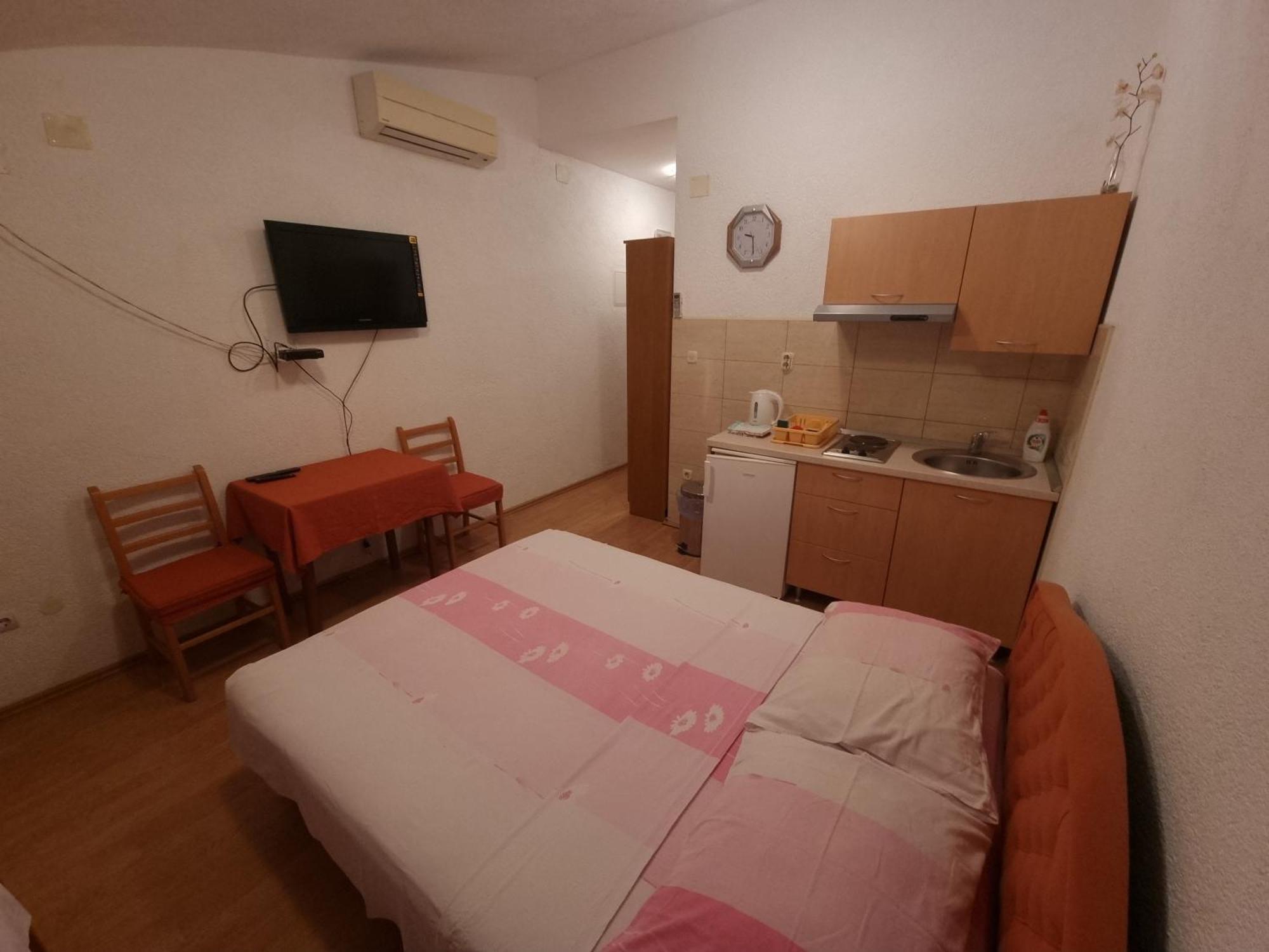Apartments Cipetic คาชเตลา ภายนอก รูปภาพ