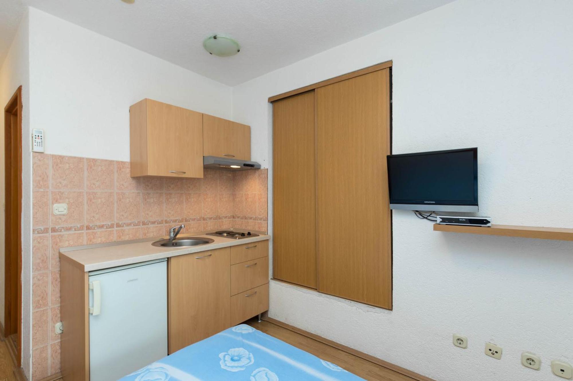 Apartments Cipetic คาชเตลา ภายนอก รูปภาพ