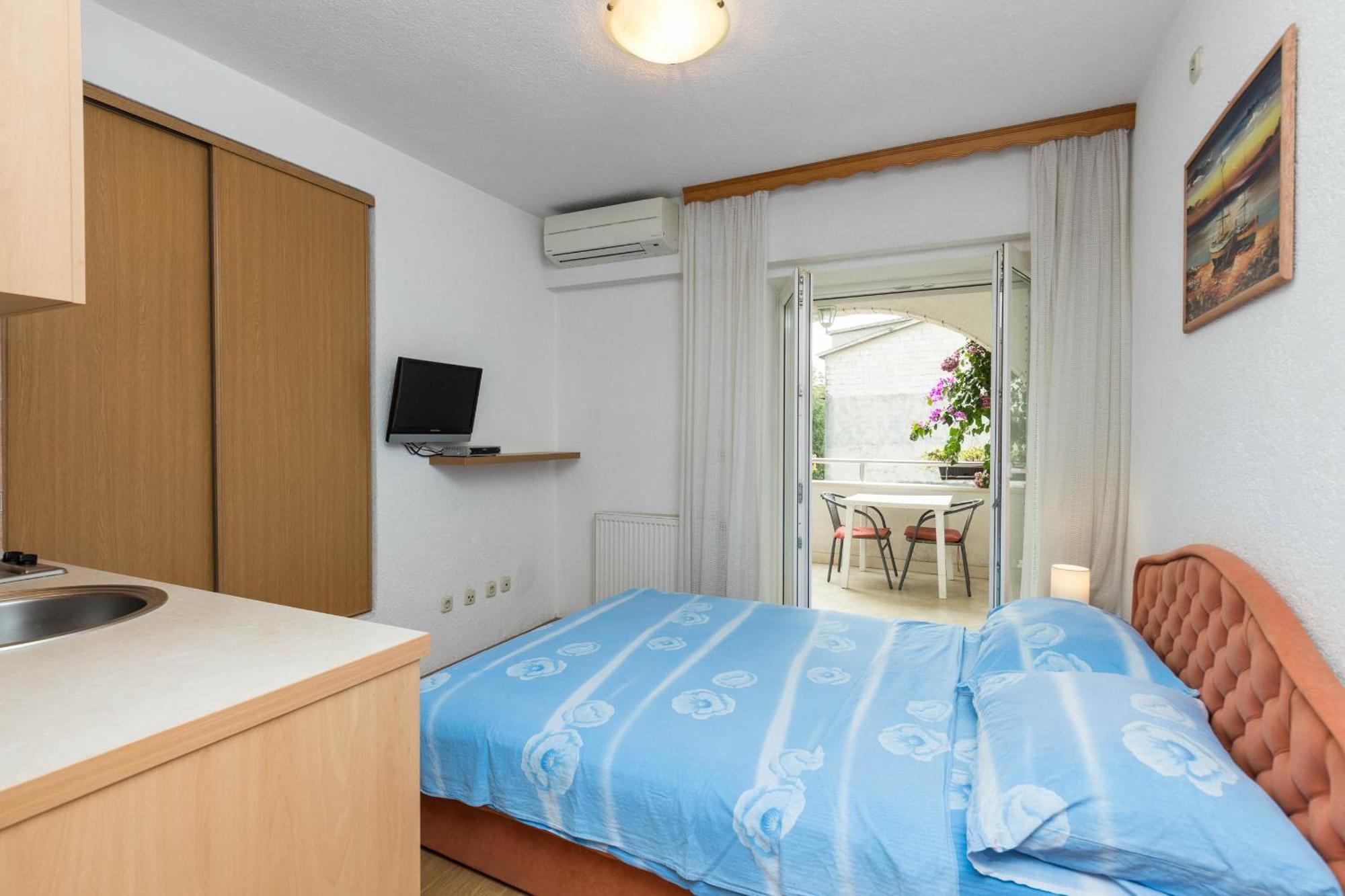 Apartments Cipetic คาชเตลา ภายนอก รูปภาพ